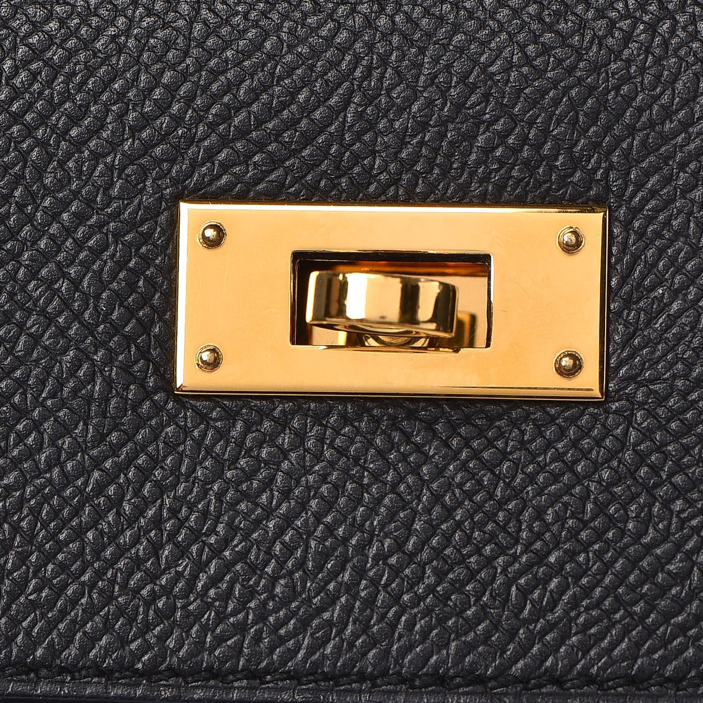 Epsom Kelly Sellier 32 Black