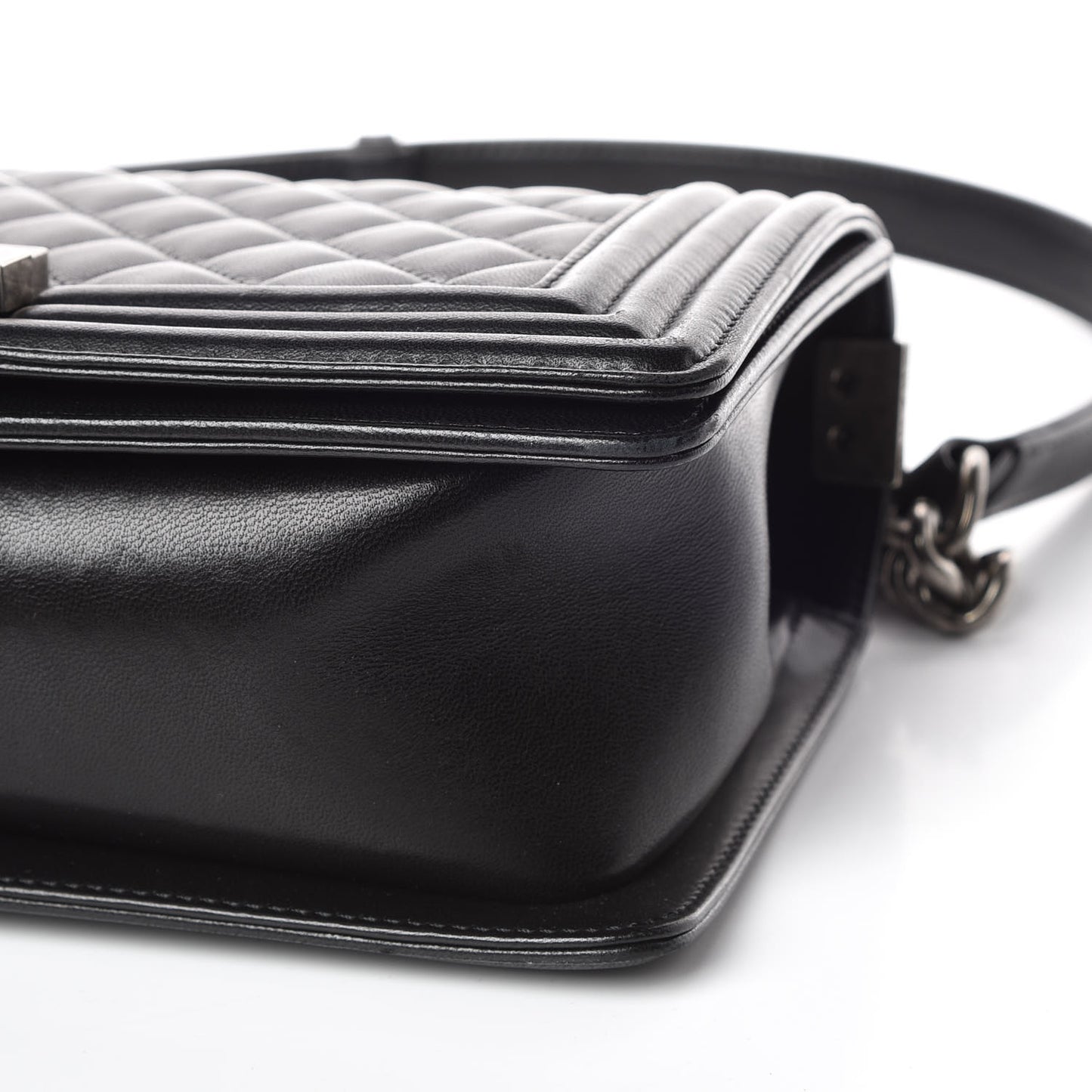 Lambskin Quilted Medium Boy Flap Black