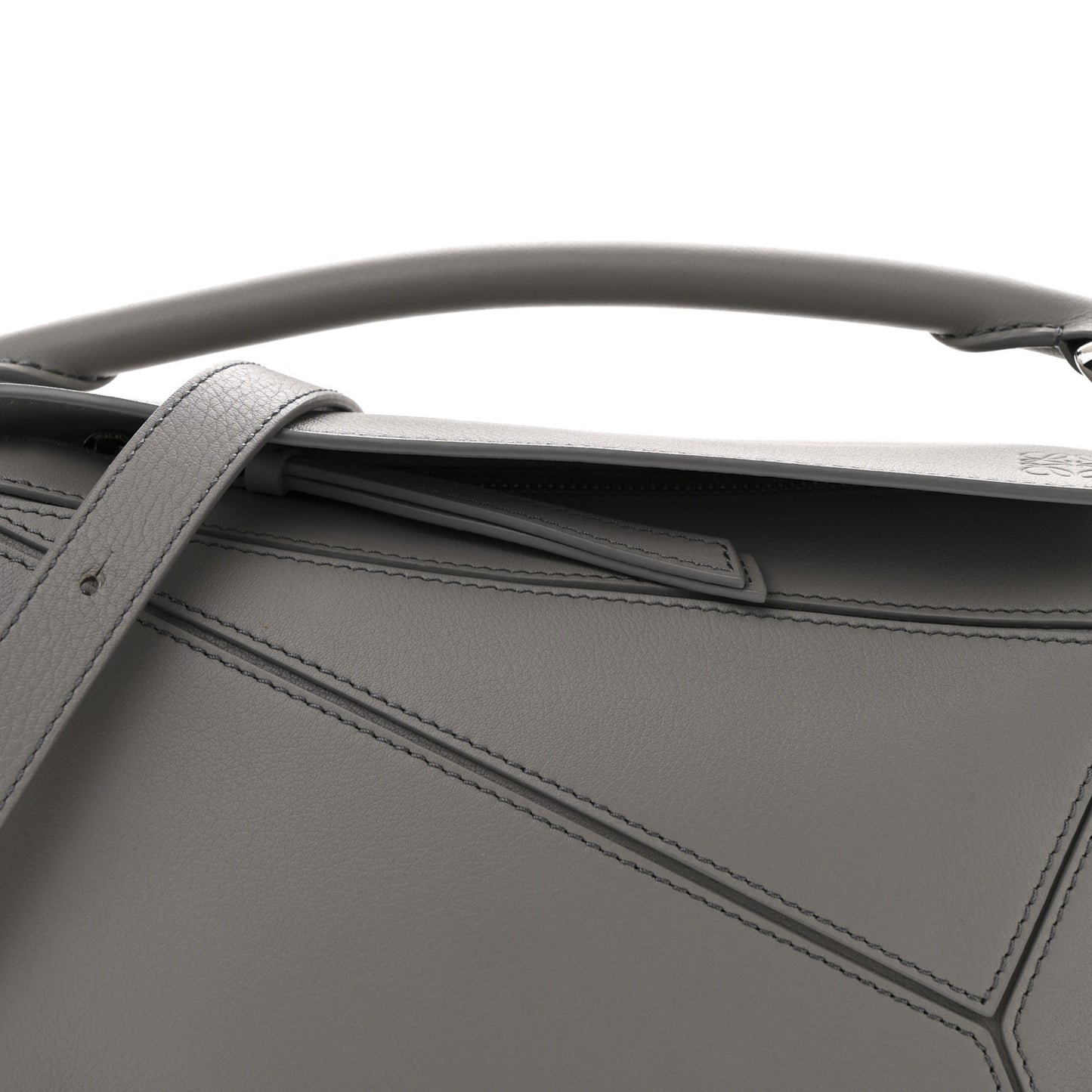 Soft Grained Calfskin Small Puzzle Edge Bag Pearl Grey