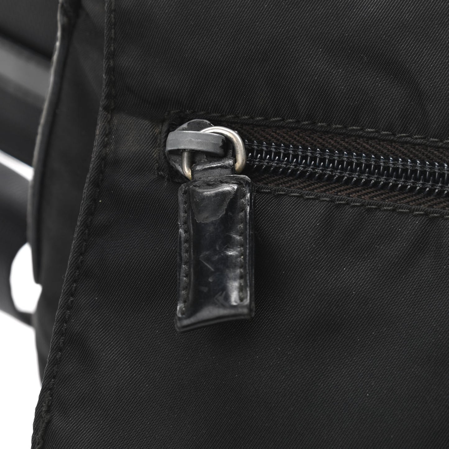 Nylon Vela Messenger Bag Black