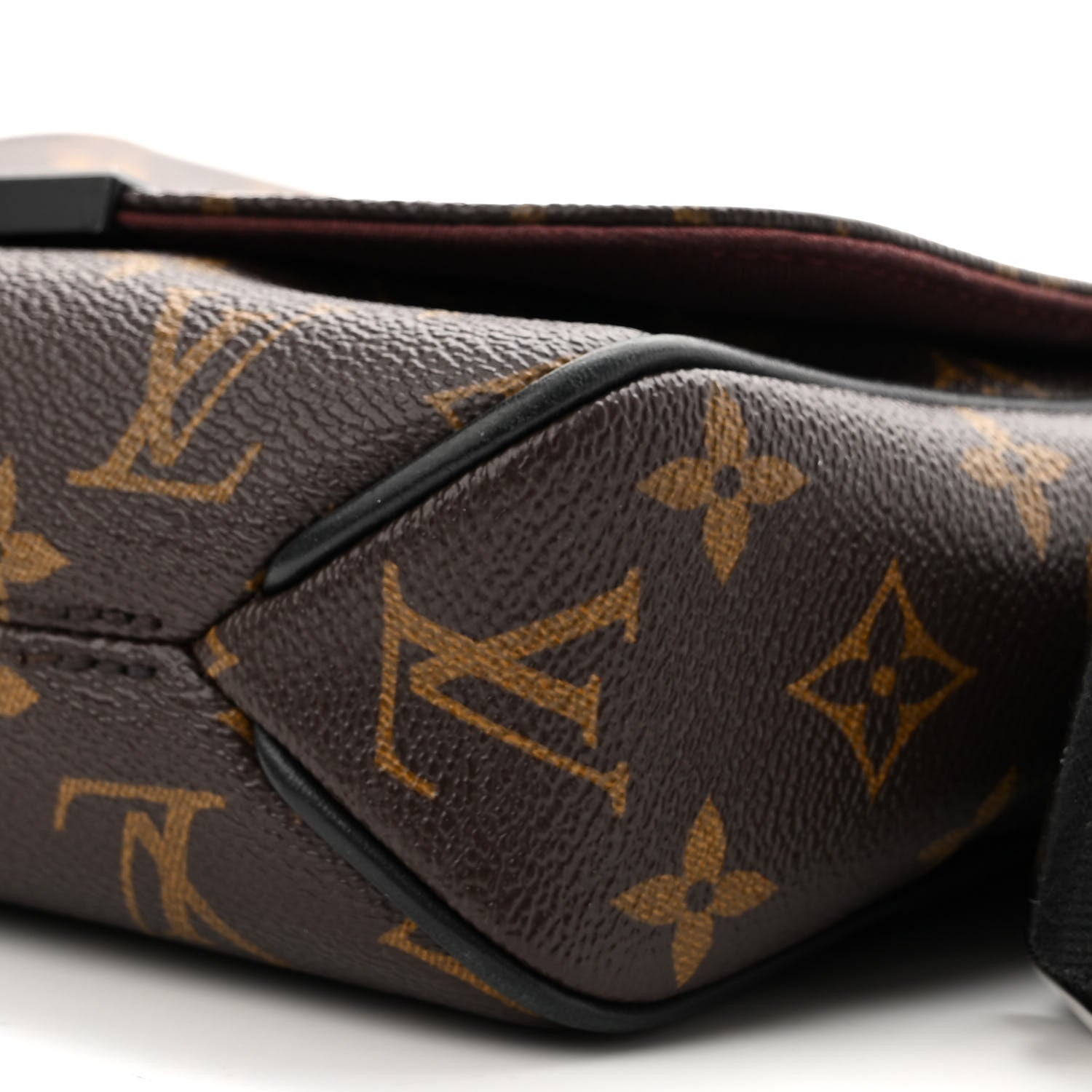 Louis Vuitton Monogram Macassar District PM 10 of 10