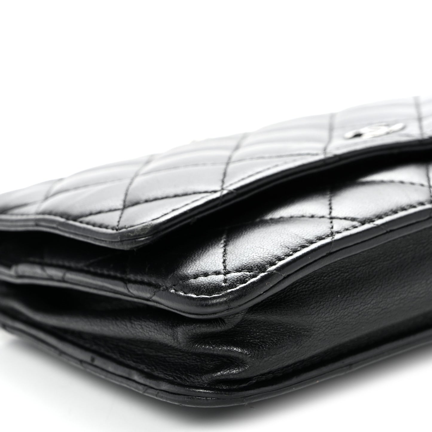 Lambskin Quilted Wallet On Chain WOC Black
