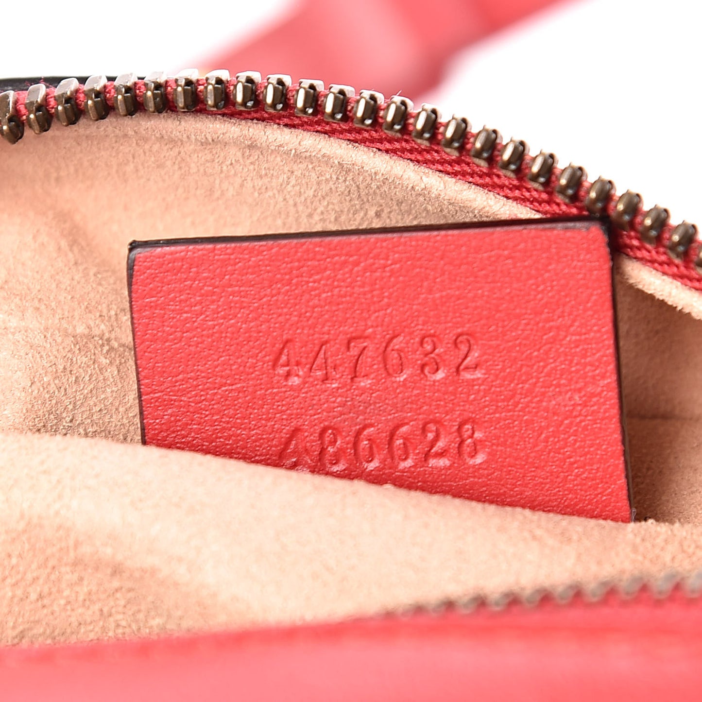 Calfskin Matelasse Small GG Marmont Chain Shoulder Bag Hibiscus Red