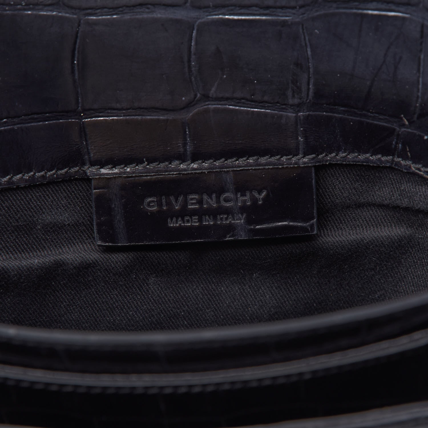 Givenchy Calfskin Crocodile Embossed Medium Antigona Envelope Clutch Black 7 of 10