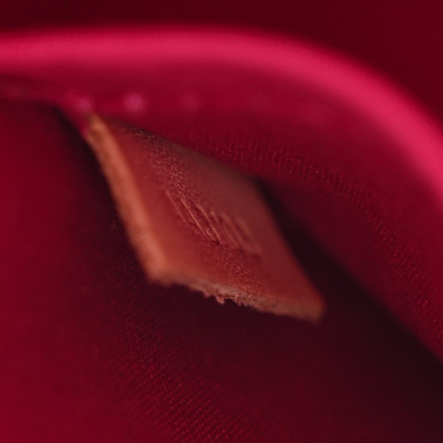 Louis Vuitton Vernis Alma BB Rose Indien 7 of 10