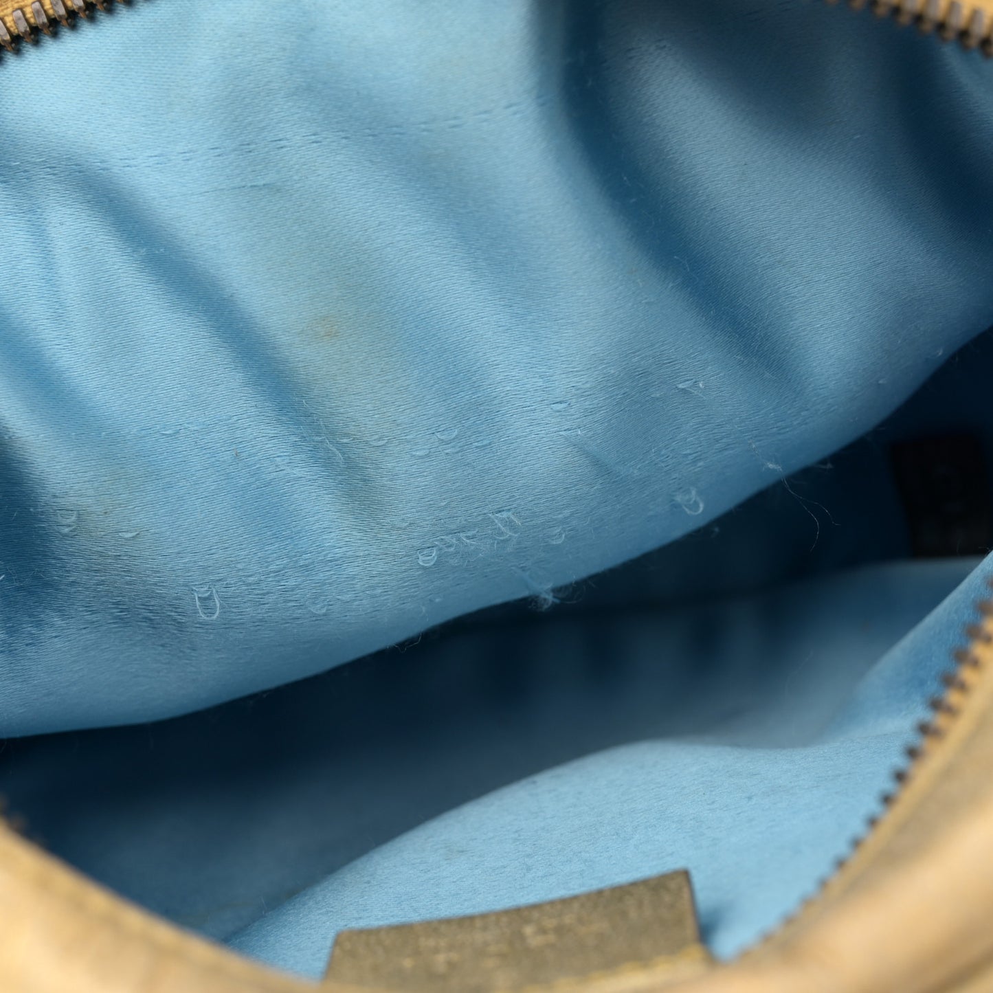 Metallic Nappa Matelasse Heart Mini GG Marmont Round Shoulder Bag Oro Vecchio Rosa