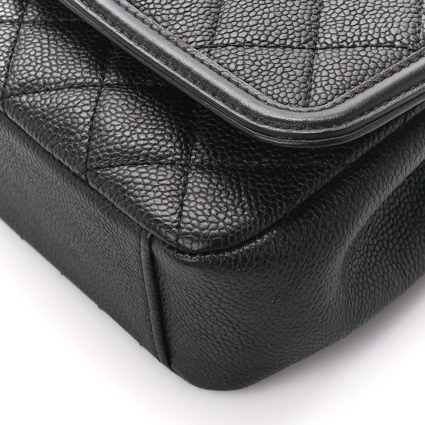 Caviar Quilted Small CC Filigree Flap Black