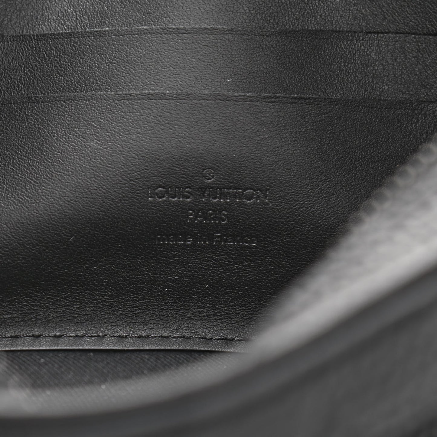 Taurillon Monogram Pochette Volga Black