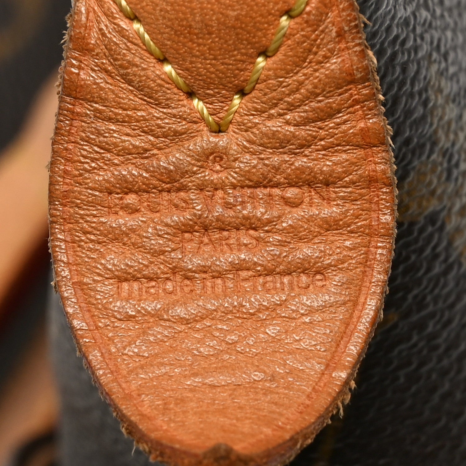 Louis Vuitton Monogram Totally MM 6 of 9