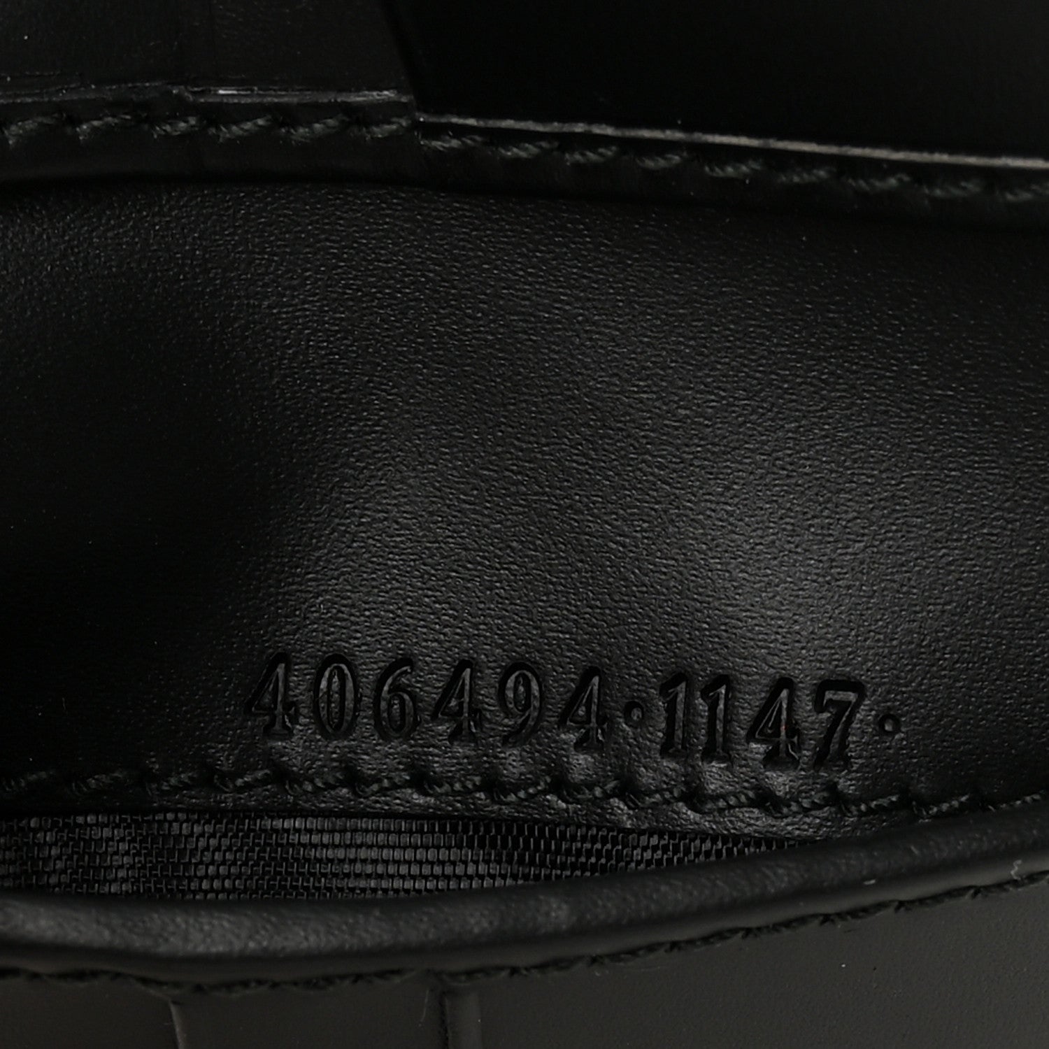 Gucci Vitello Bi-Fold Gomma Wallet Black 7 of 8
