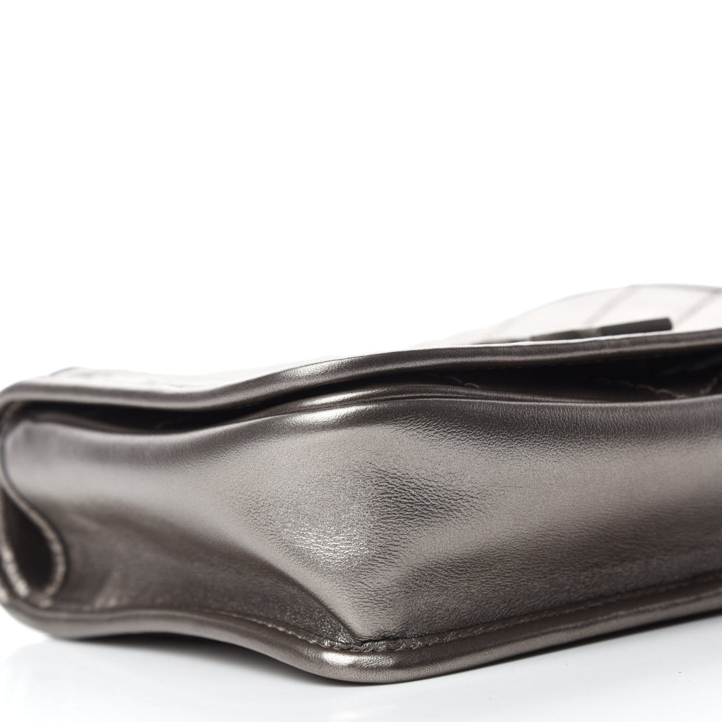 Metallic Calfskin Matelasse Monogram Niki Chain Wallet Platinum
