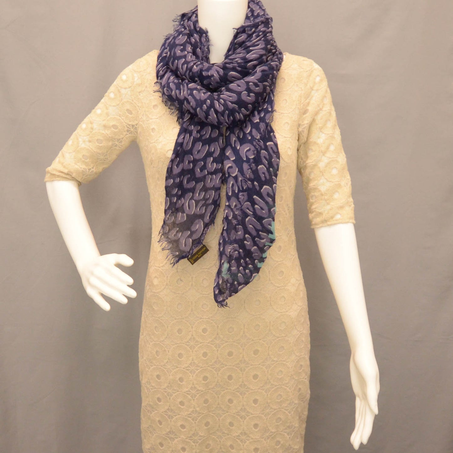 Cashmere Silk Leopard Stole Blue