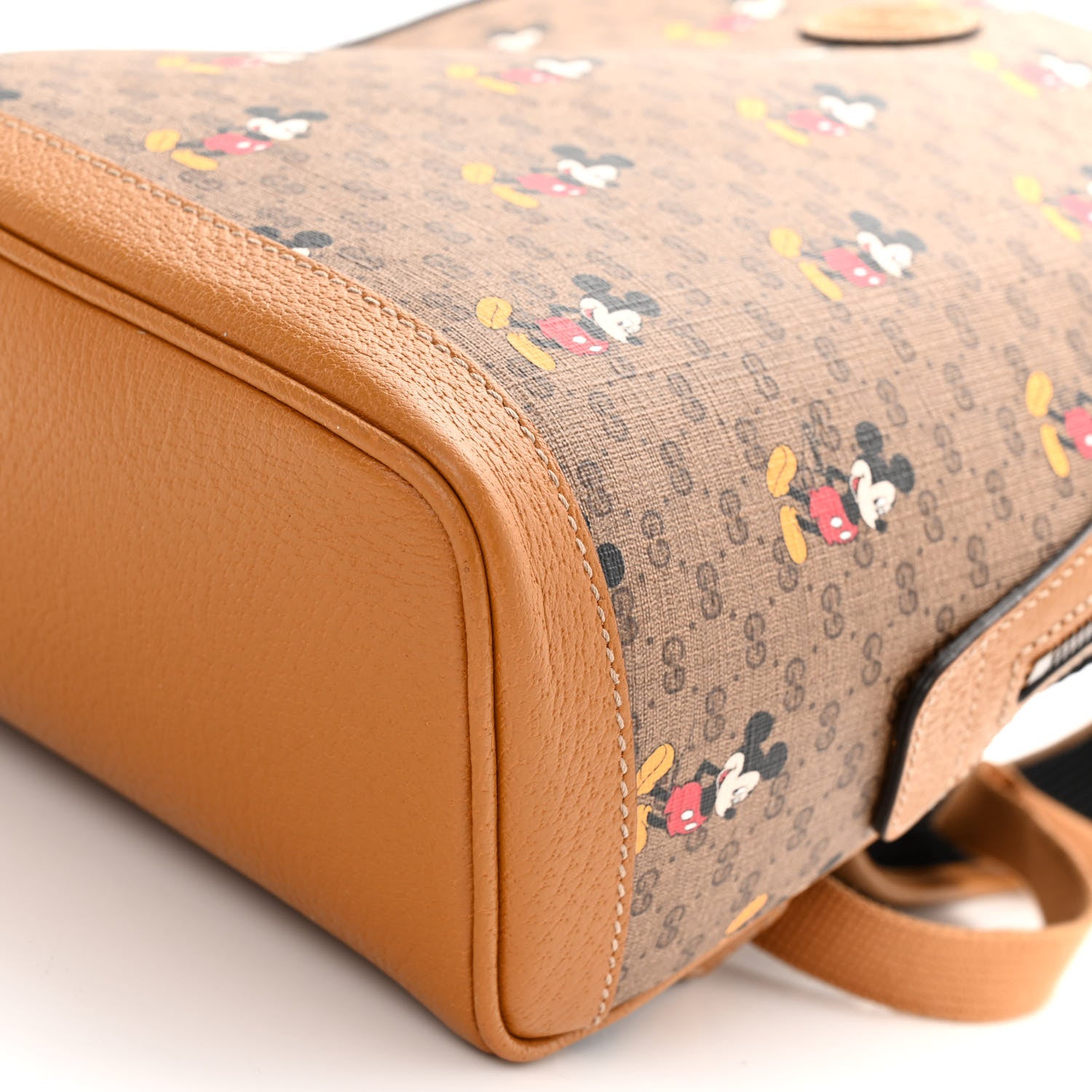 Gucci X DISNEY Mini Vintage GG Supreme Monogram Mickey Mouse Small Dome Backpack Beige Vintage Sun Oil 10 of 10