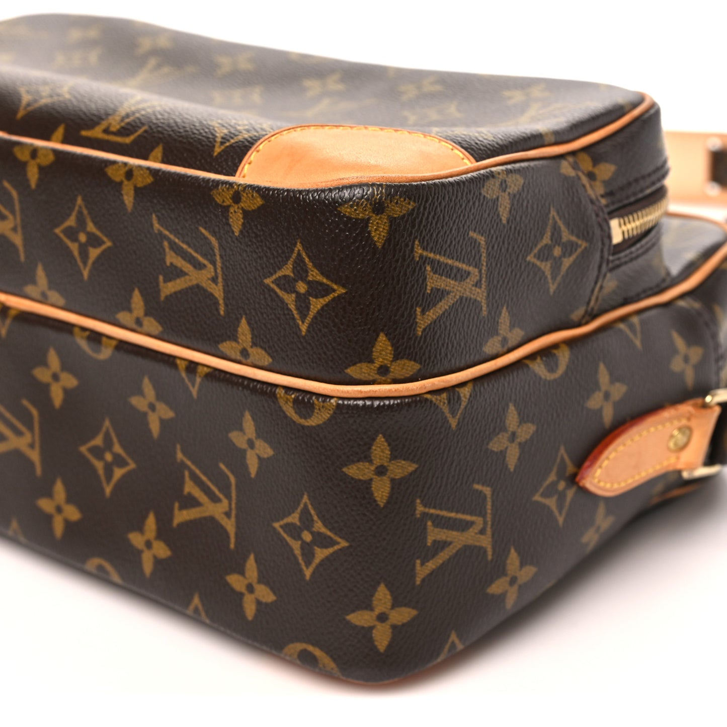 Monogram Nil 28