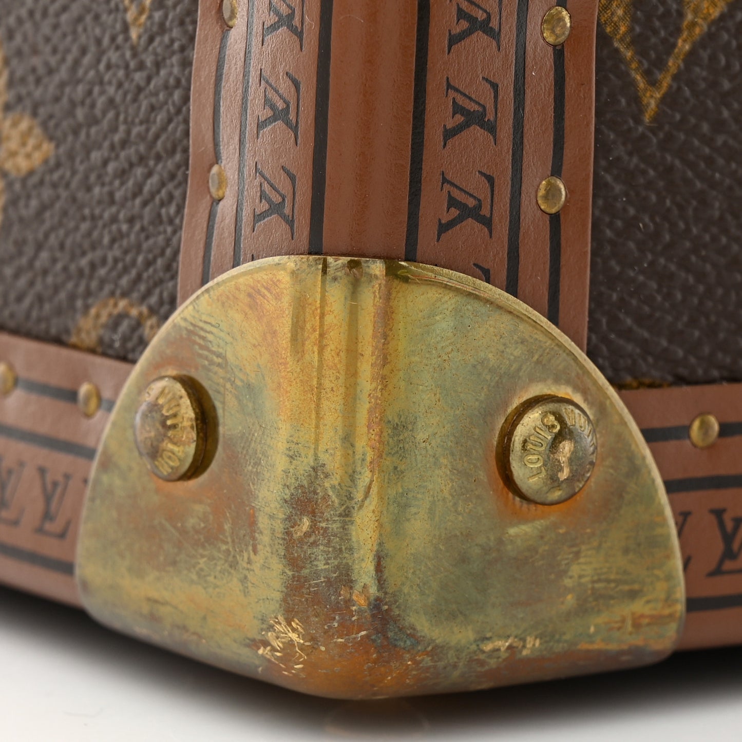 Monogram Boite Flacons Beauty Train Trunk Case