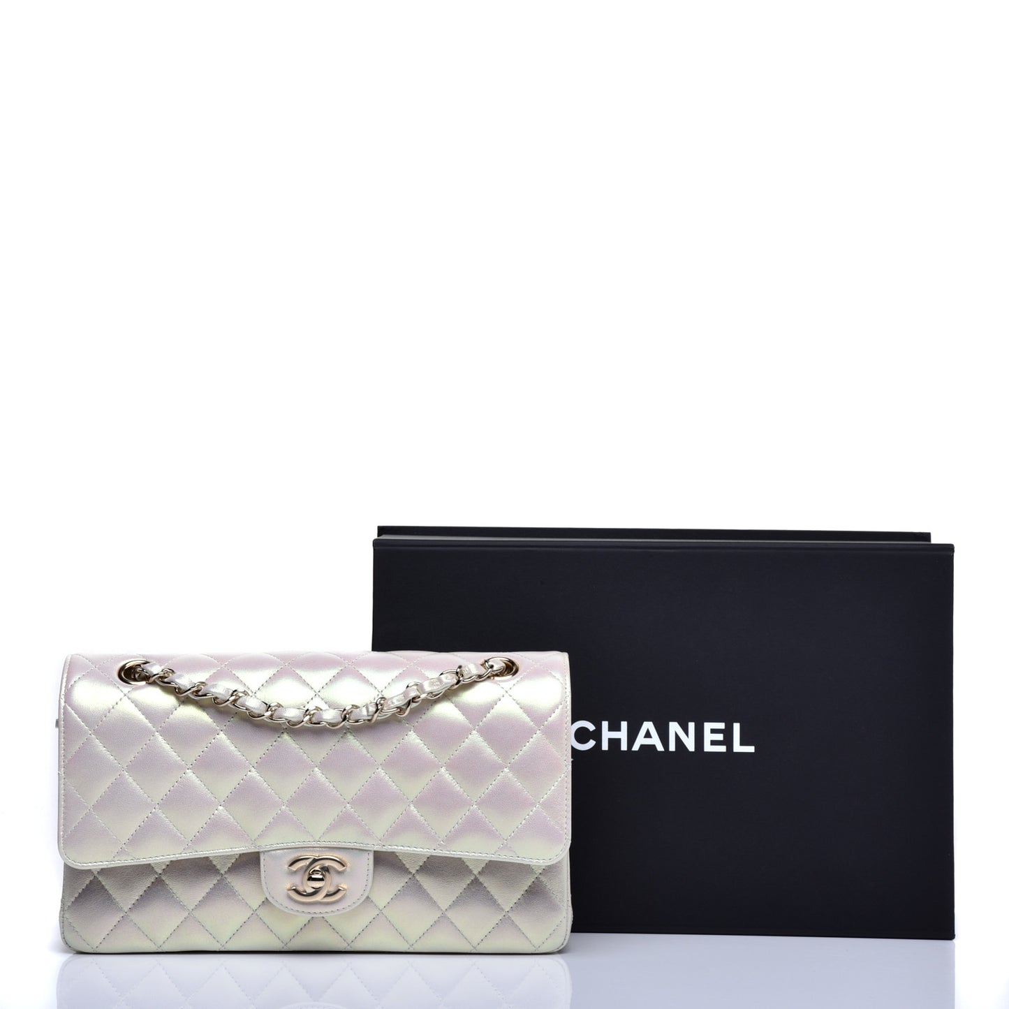 Iridescent Lambskin Quilted Medium Double Flap Ivory