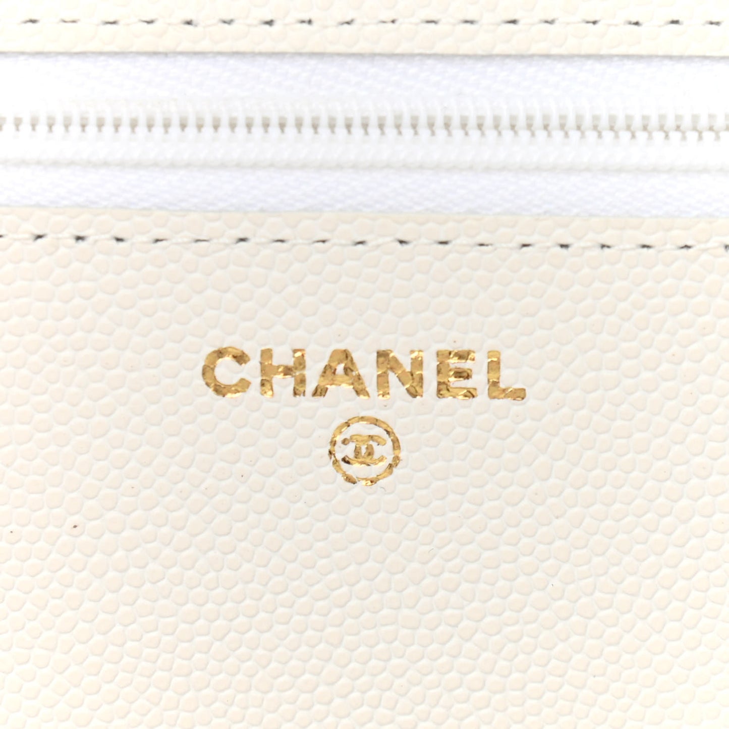 Caviar Quilted Wallet On Chain WOC White