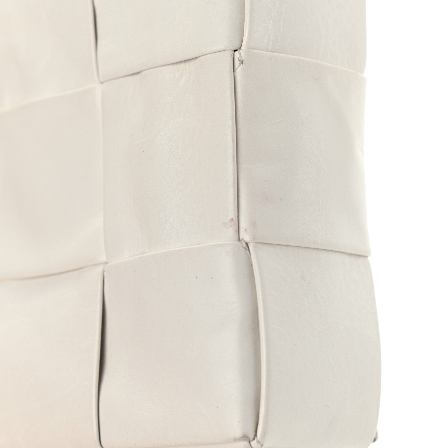 Bottega Veneta Lambskin Maxi Intrecciato Cassette Crossbody Bag White 15 of 16