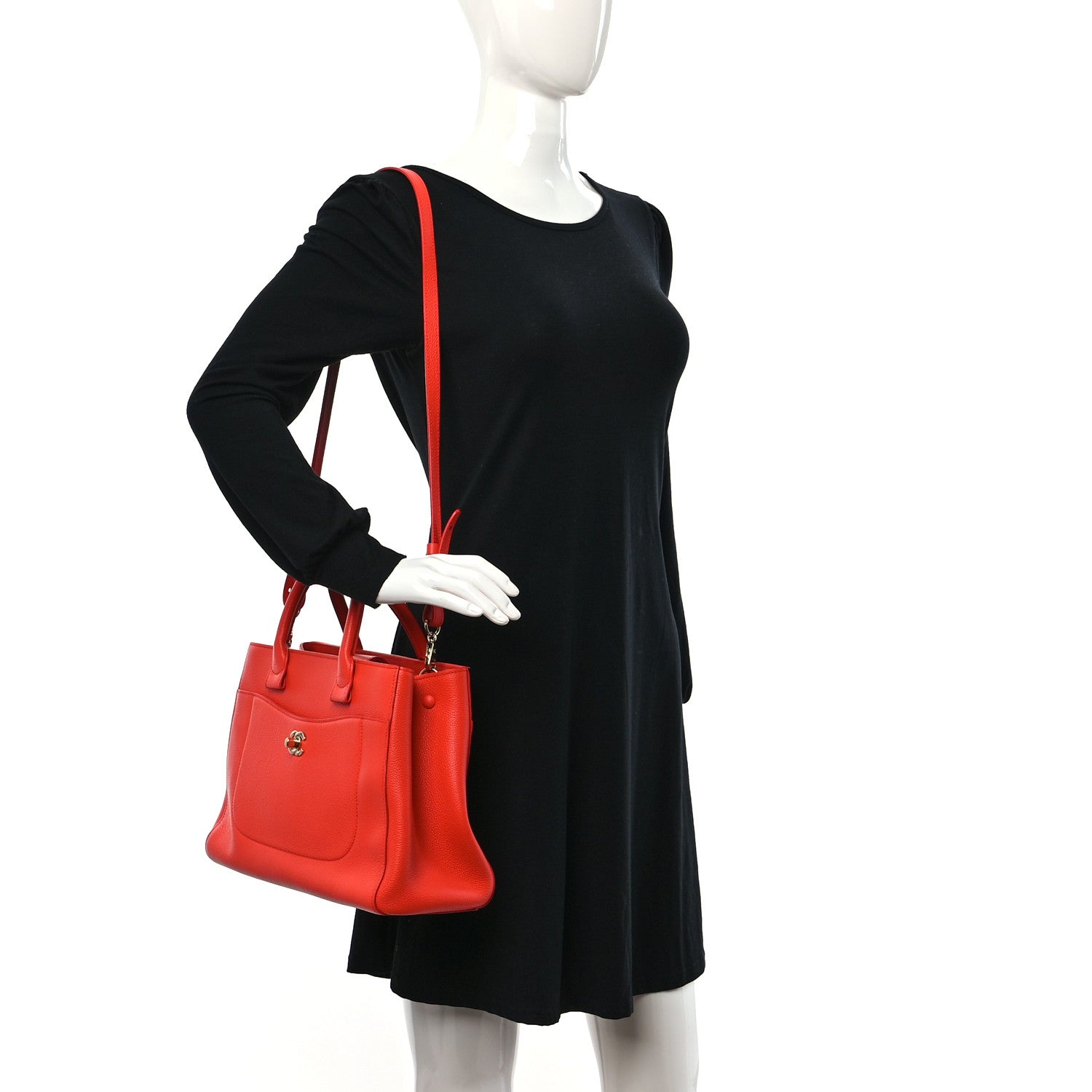 Chanel Grained Calfskin Small Neo Executive Shopper Tote Red 2 of 9