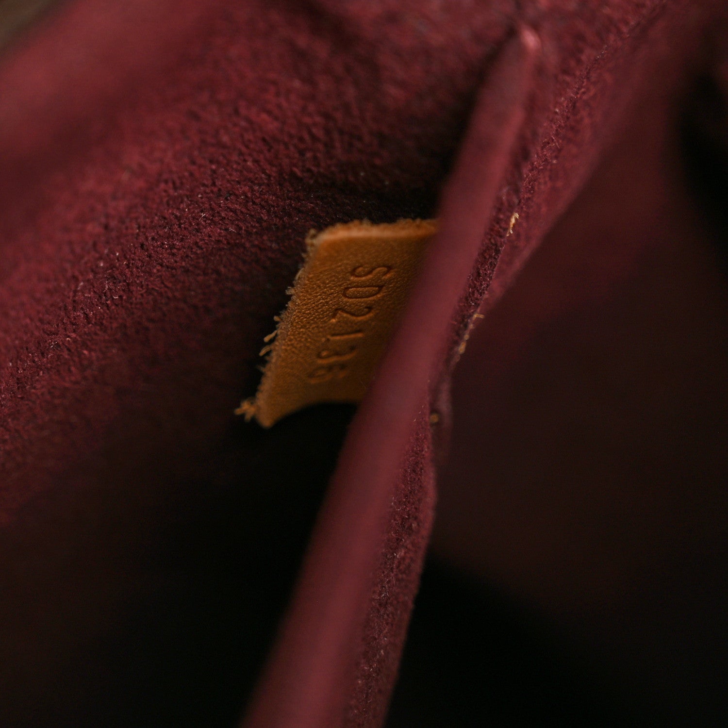 Louis Vuitton Monogram Montaigne GM 7 of 14