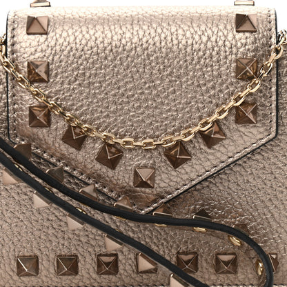 Valentino Garavani Metallic Pebbled Calfskin Rockstud Phone Case With Chain Sasso 7 of 9