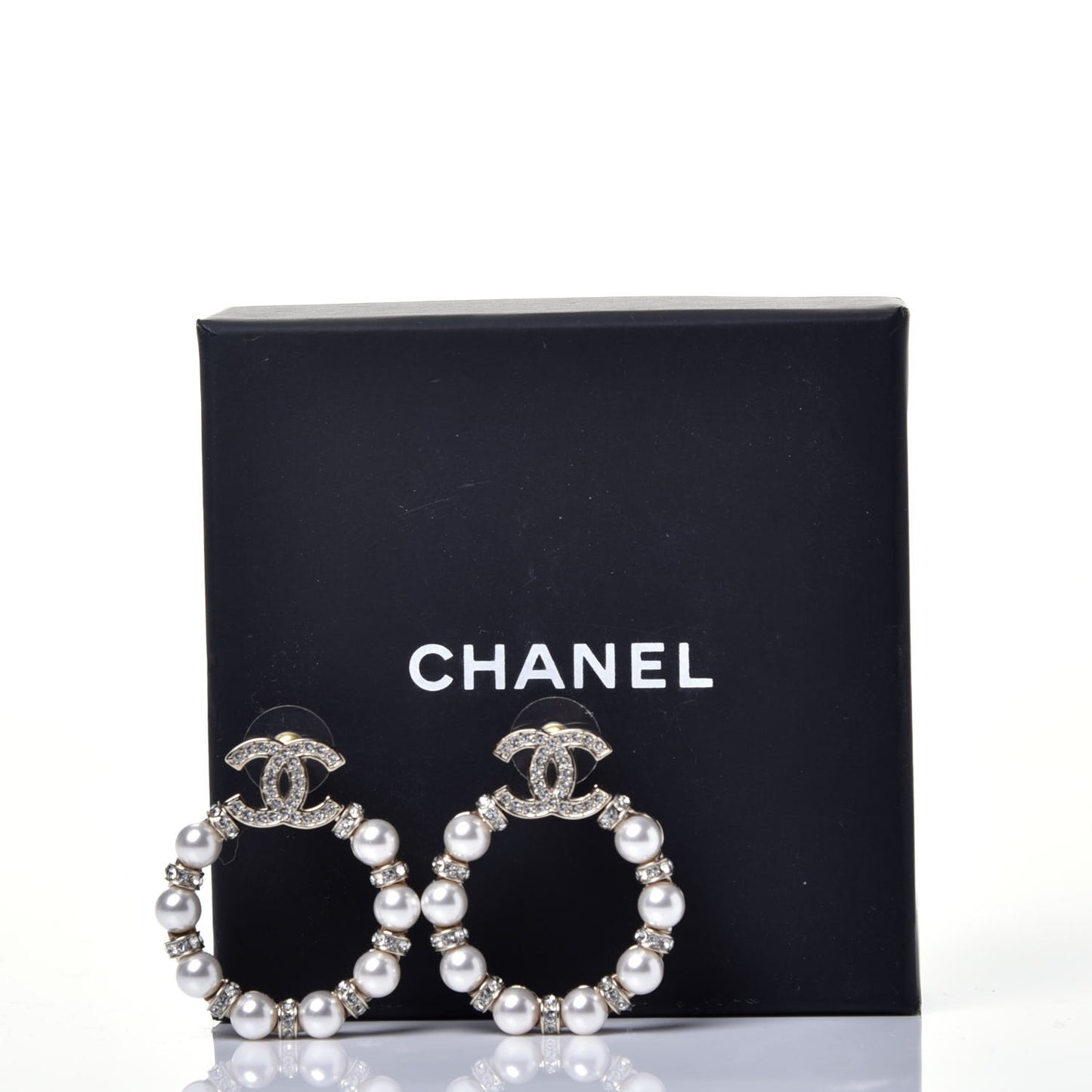 Pearl Crystal Nefertiti CC Drop Earrings Gold