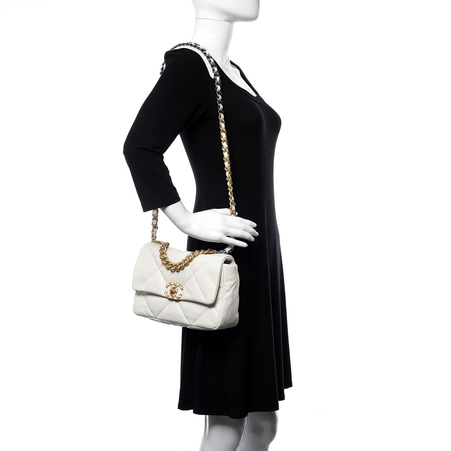 Lambskin Quilted Medium 19 Flap White