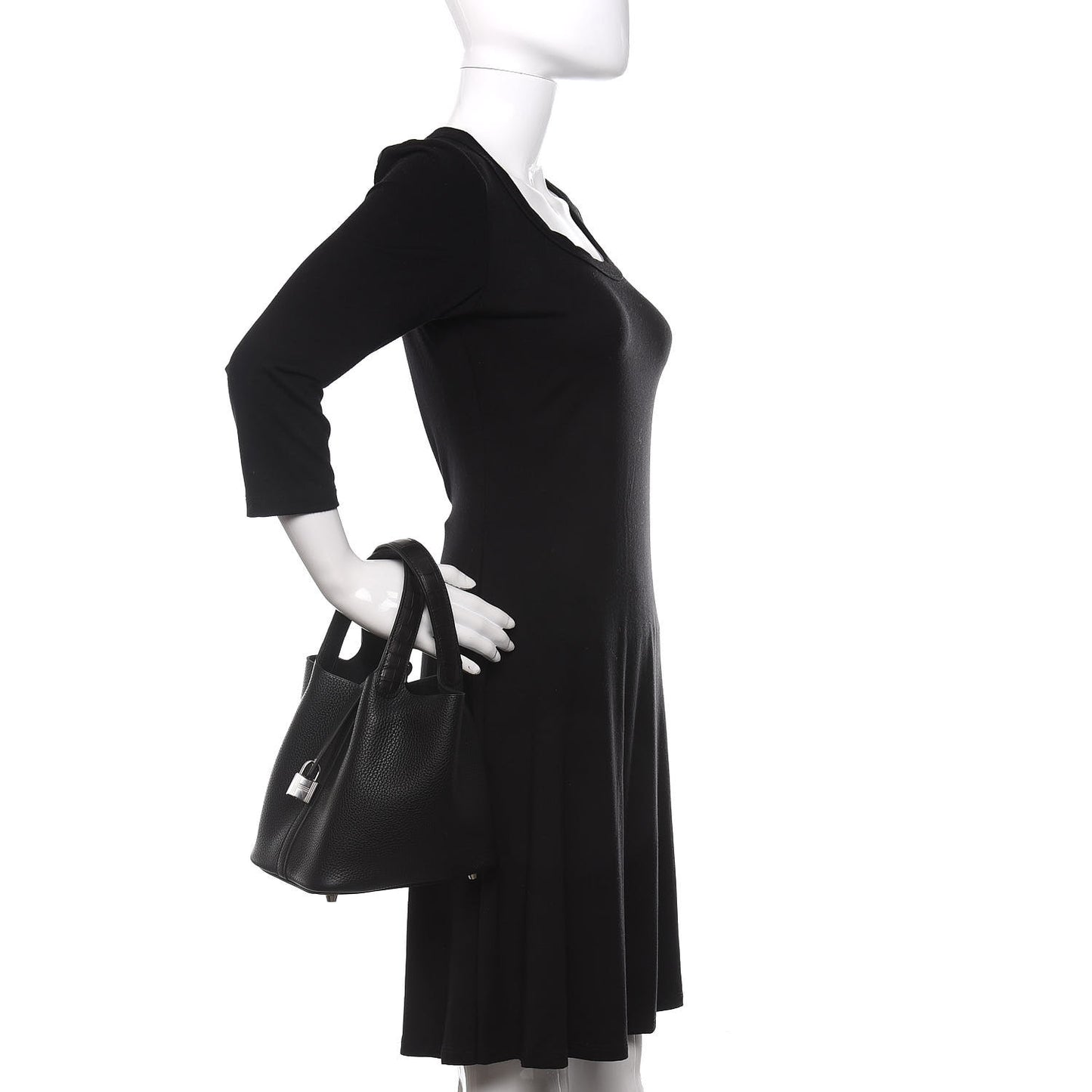 Taurillon Clemence Matte Alligator Picotin Lock Touch 18 PM Black