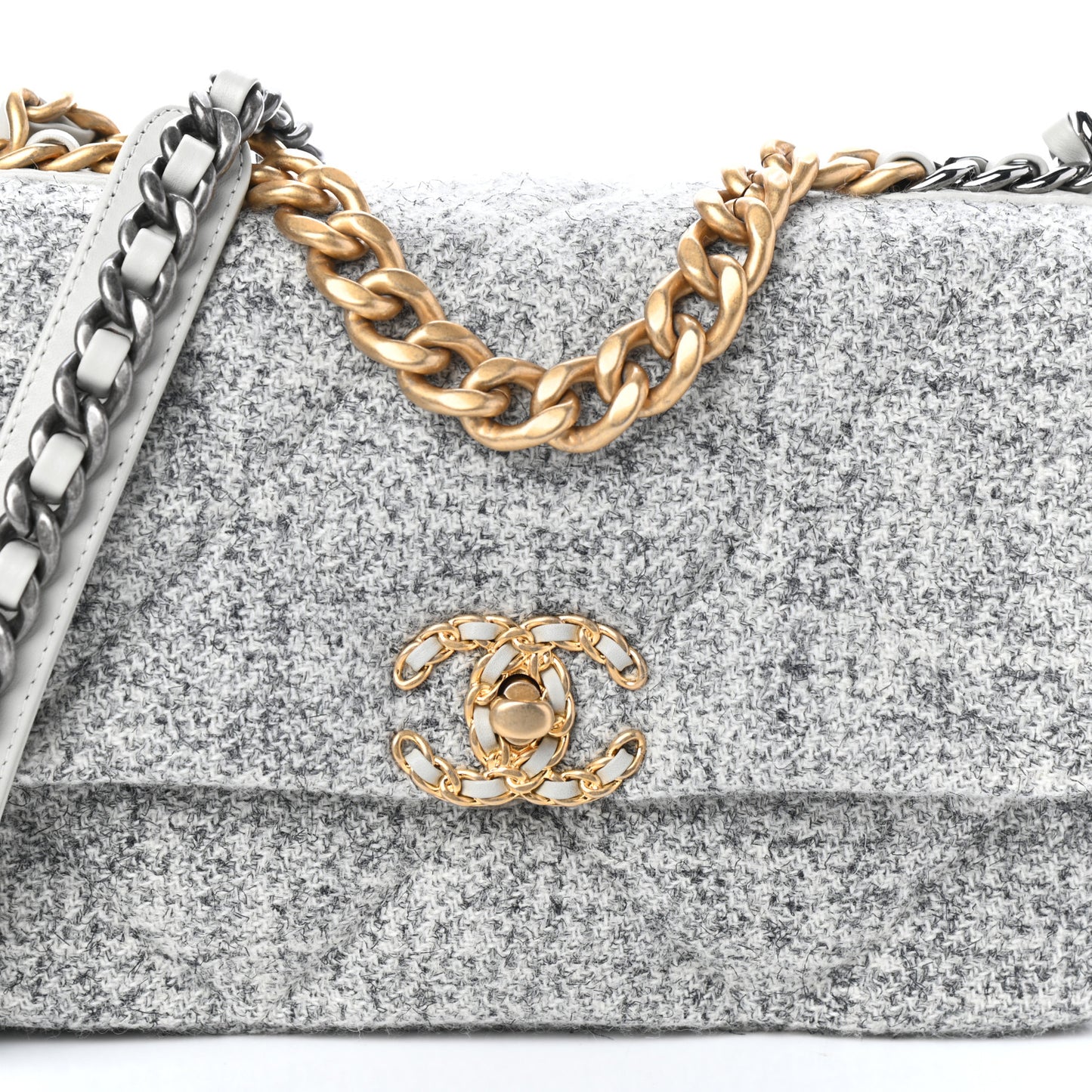 Tweed Quilted Medium Chanel 19 Flap Grey Ecru