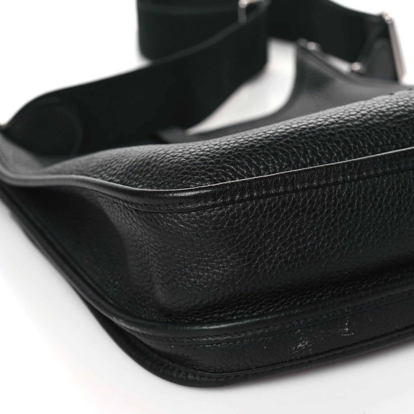Taurillon Clemence Evelyne III PM Black