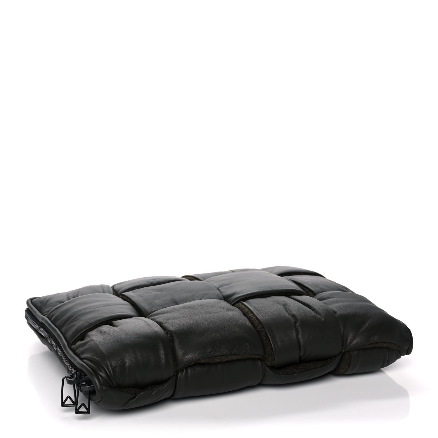 Bottega Veneta Calfskin Maxi Intrecciato Puffy Laptop Pouch Camping 4 of 10
