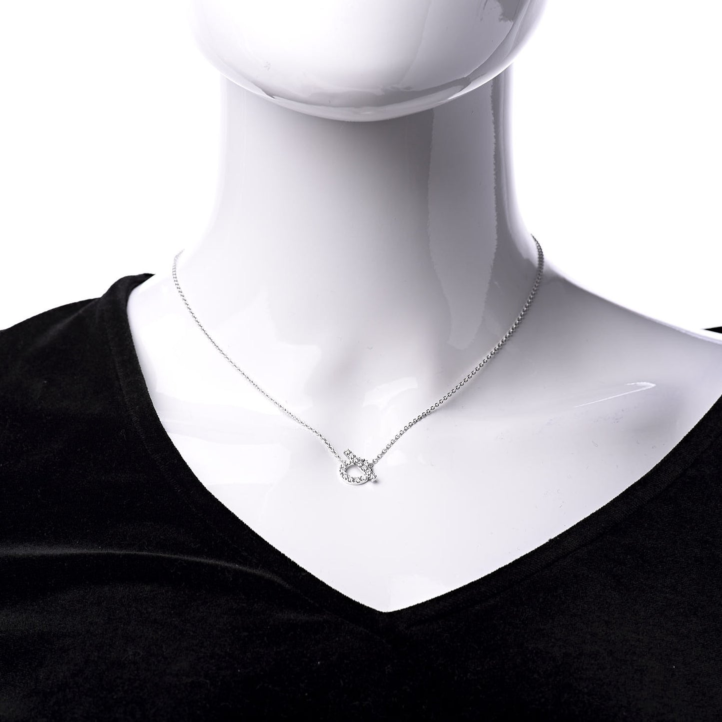 18K White Gold Diamond Finesse Pendant Necklace