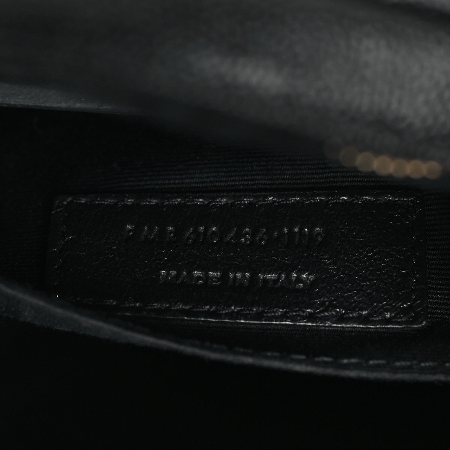 Saint Laurent Grain De Poudre Matelasse Chevron Quilted Round Vinyle Camera Bag Black 7 of 10