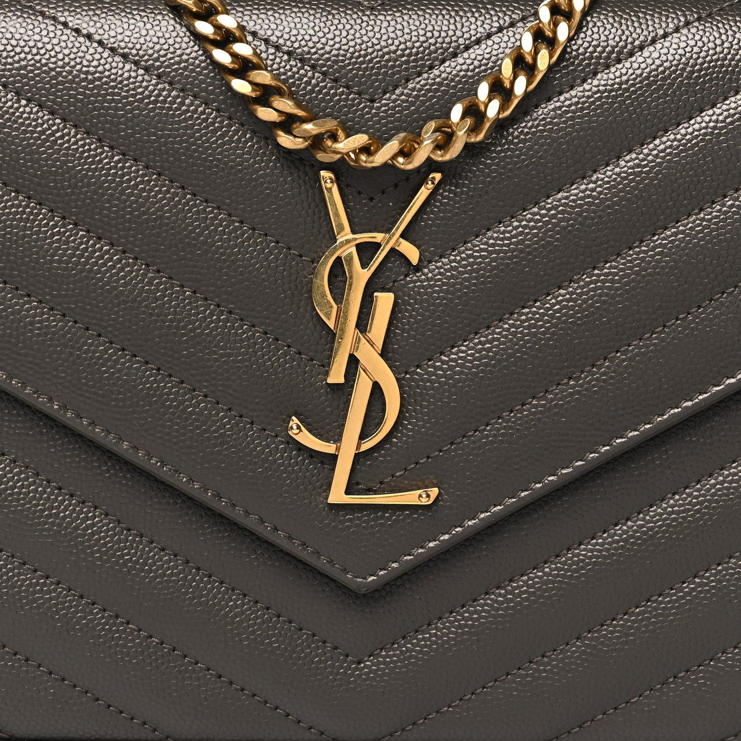 Grain De Poudre Matelasse Chevron Monogram Chain Wallet Oyster Grey