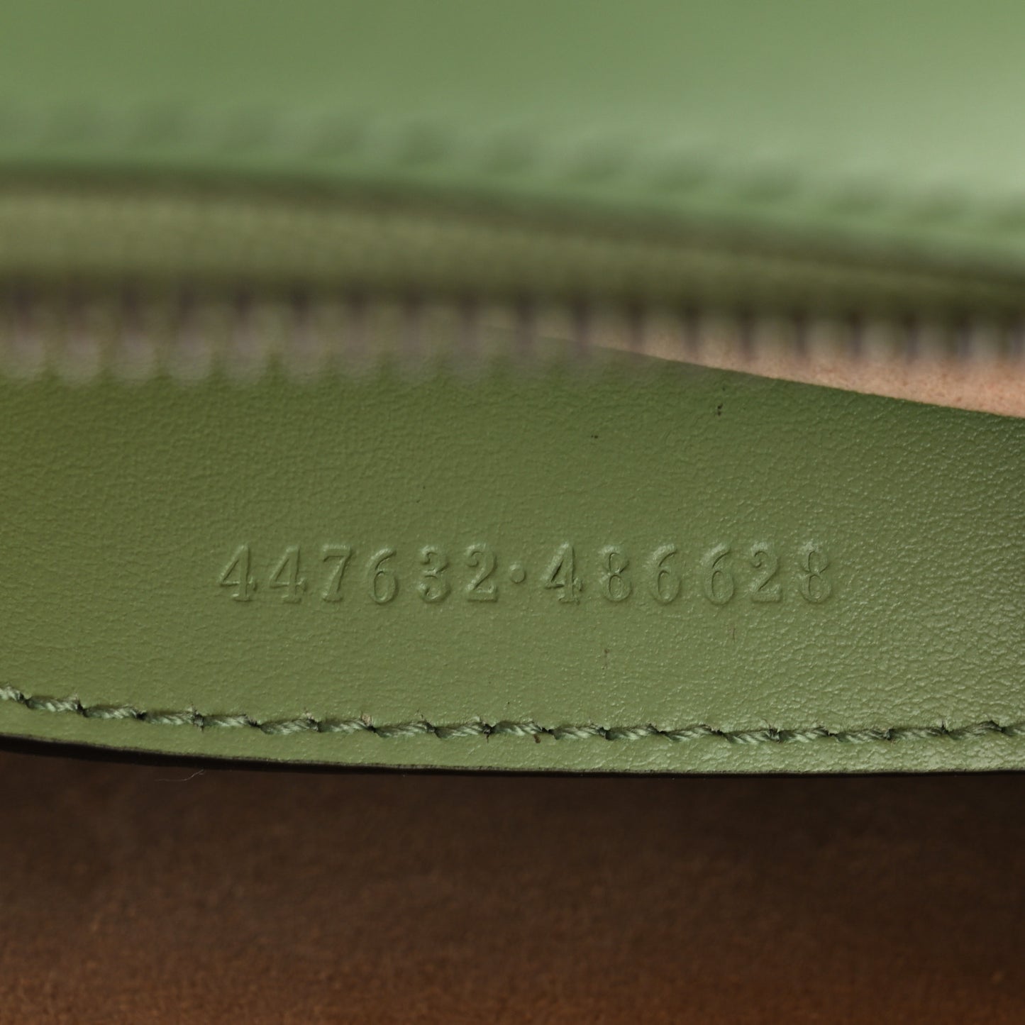 Calfskin Matelasse Small GG Marmont Chain Shoulder Bag Salamander Green