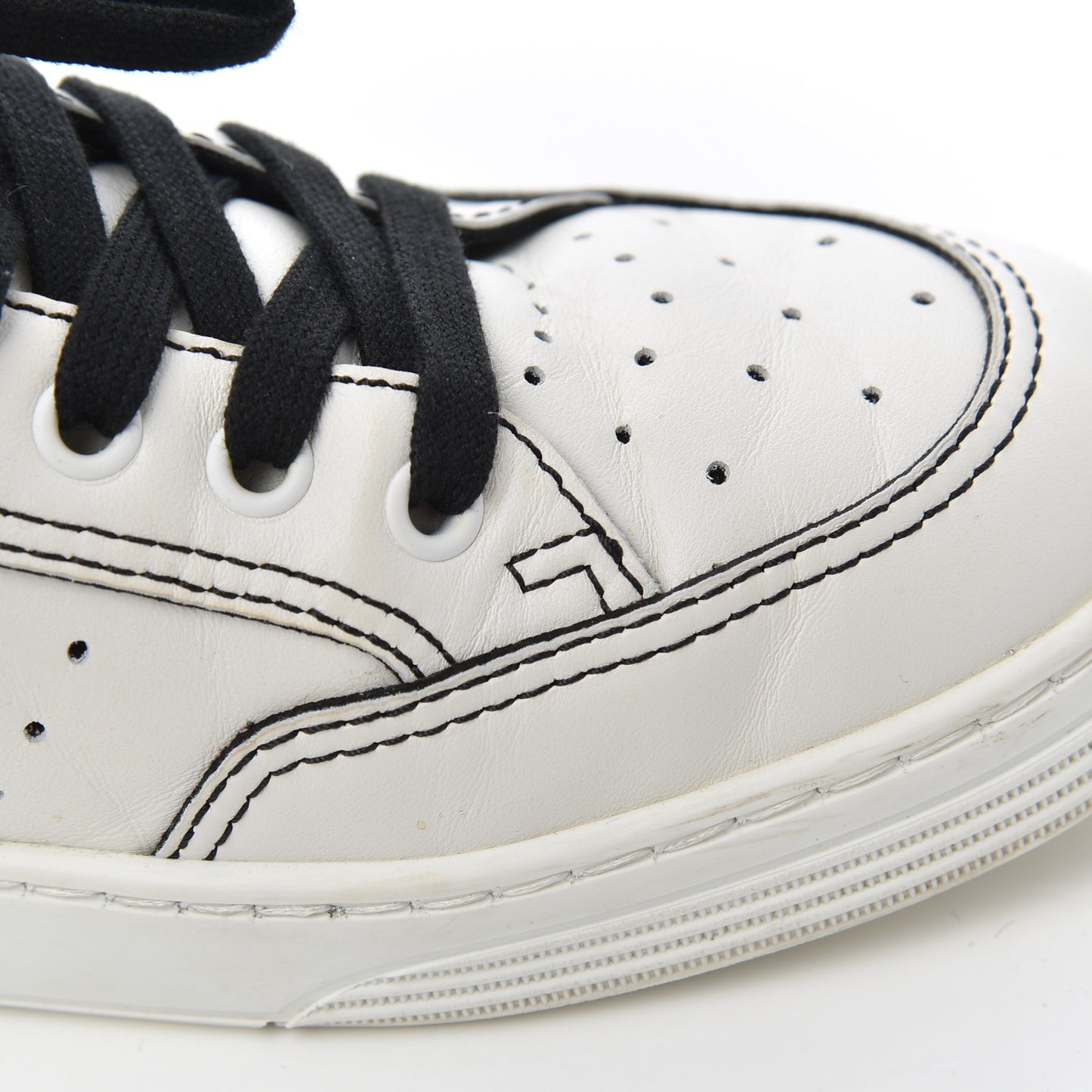 Calfskin Womens Logo Sneakers 39 White Black