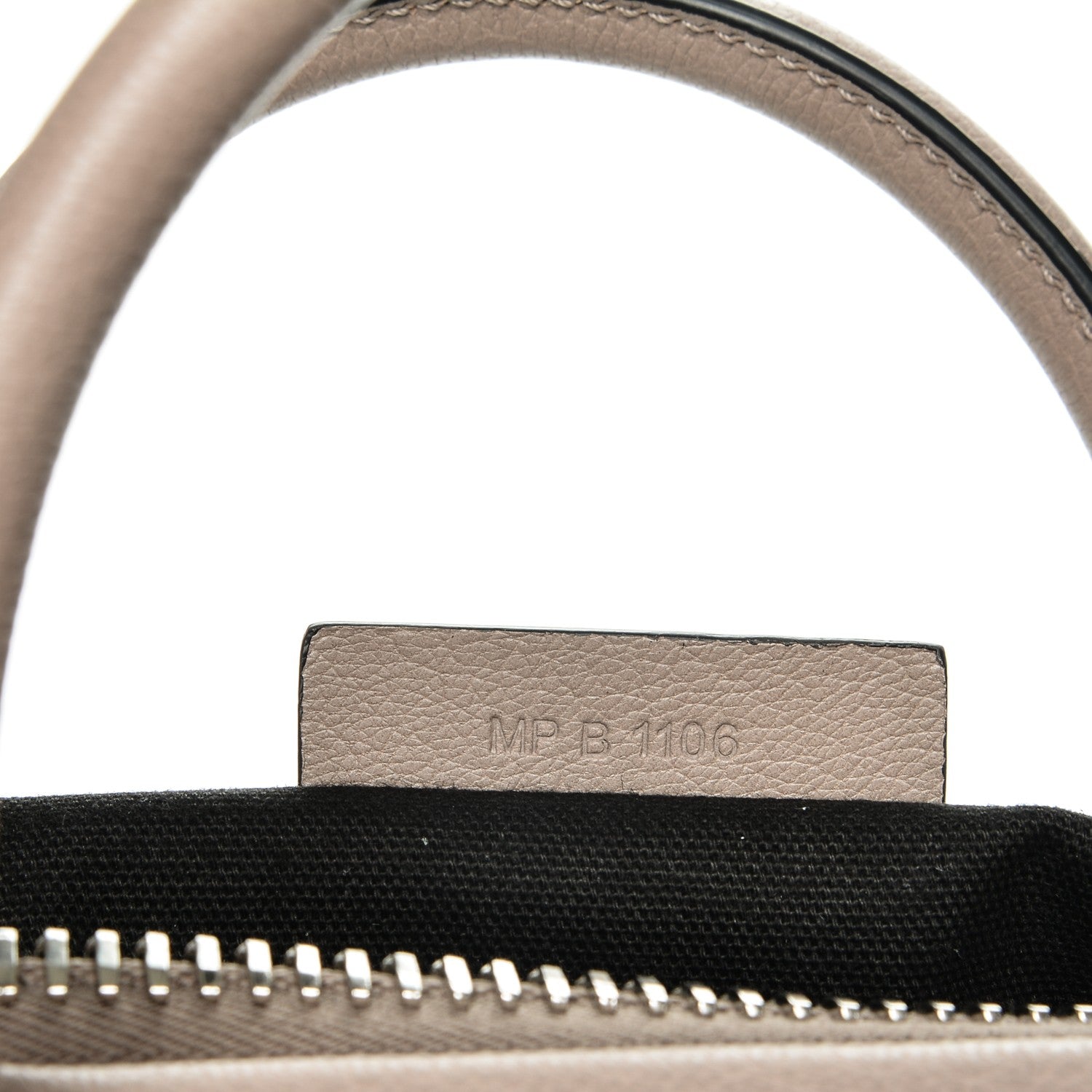 Givenchy Sugar Goatskin Medium Antigona Mastic 7 of 7