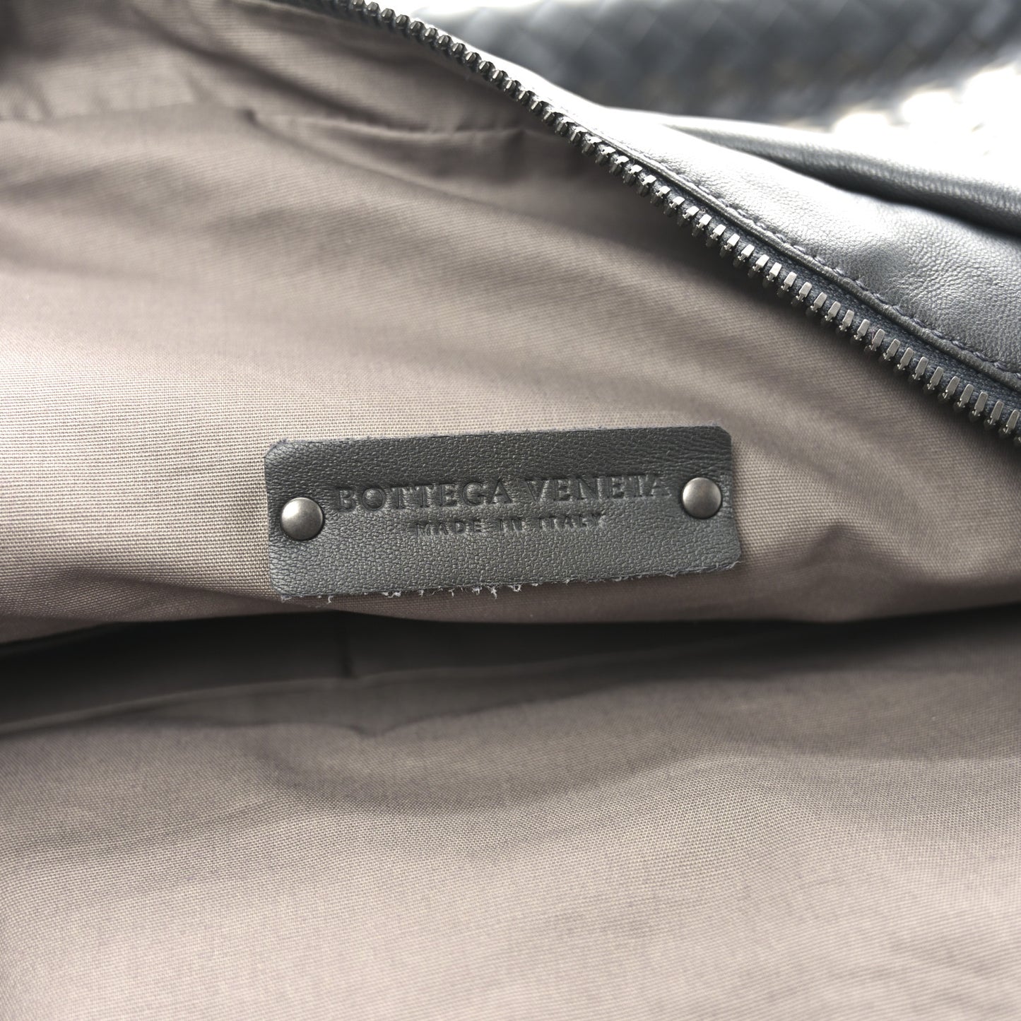 Nappa Intrecciato Briefcase Gradient Black