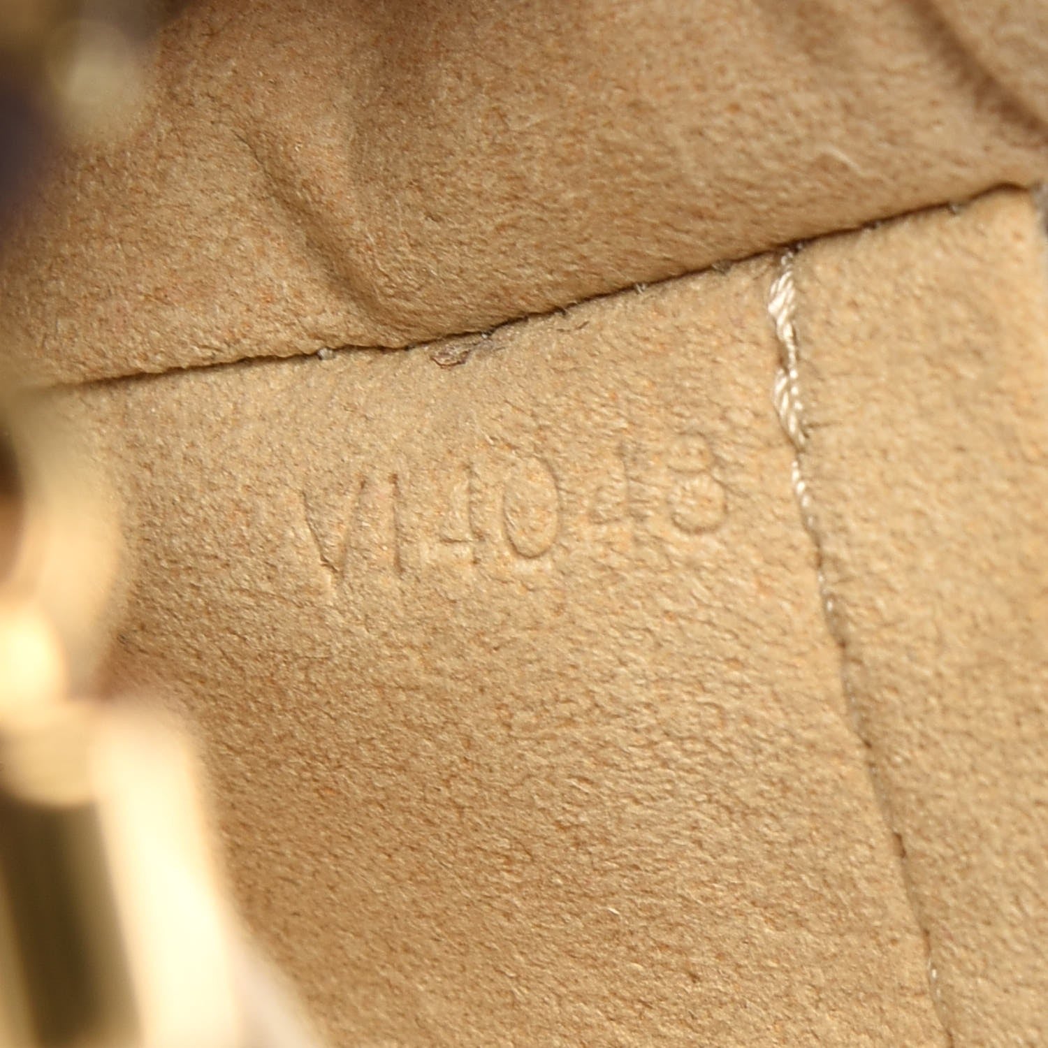 Louis Vuitton Monogram Pochette Milla MM 9 of 9