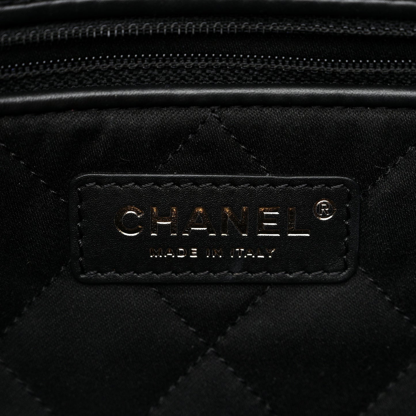 Shiny Calfskin Quilted Small Chanel 22 Black