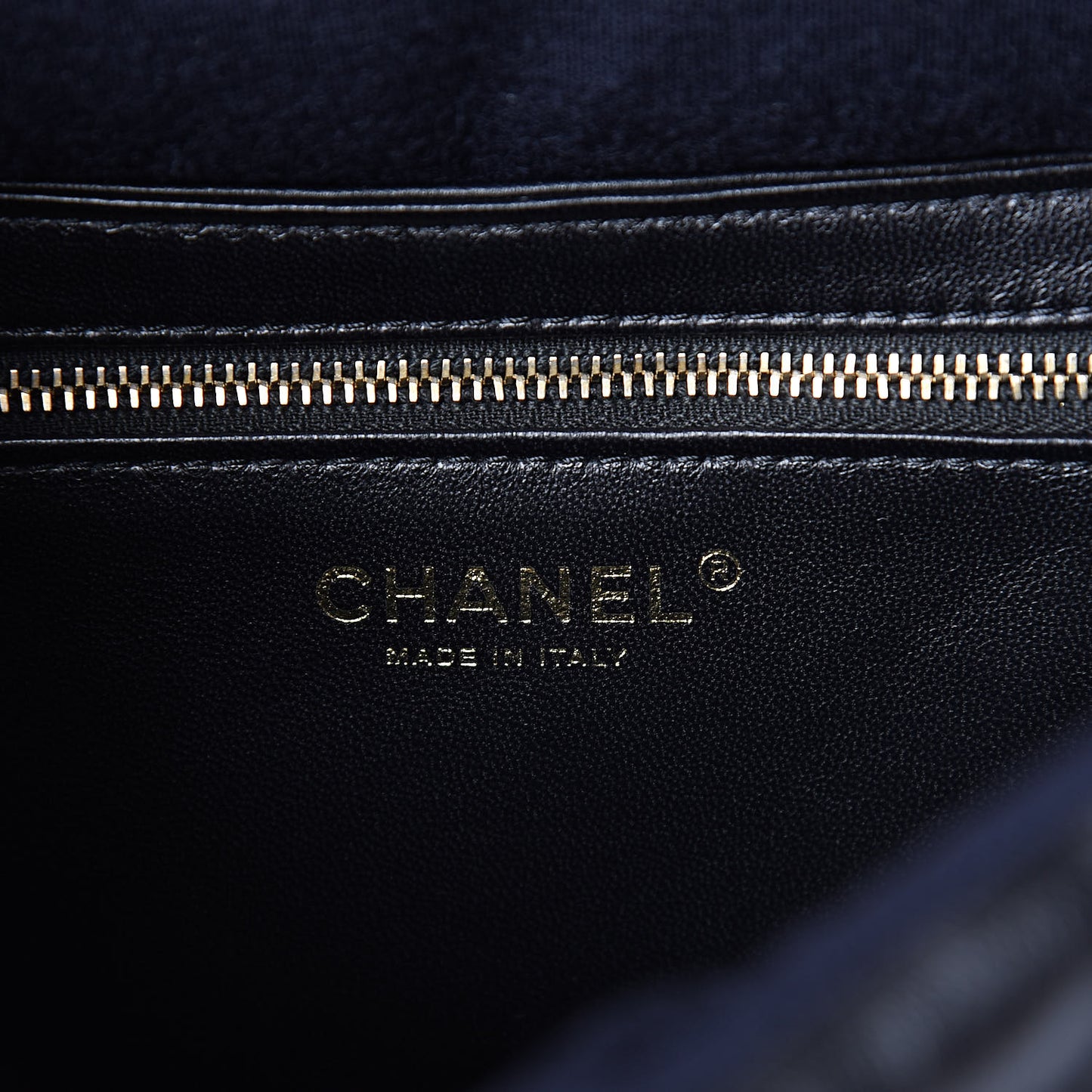 Lambskin Medium Simply Flap Black