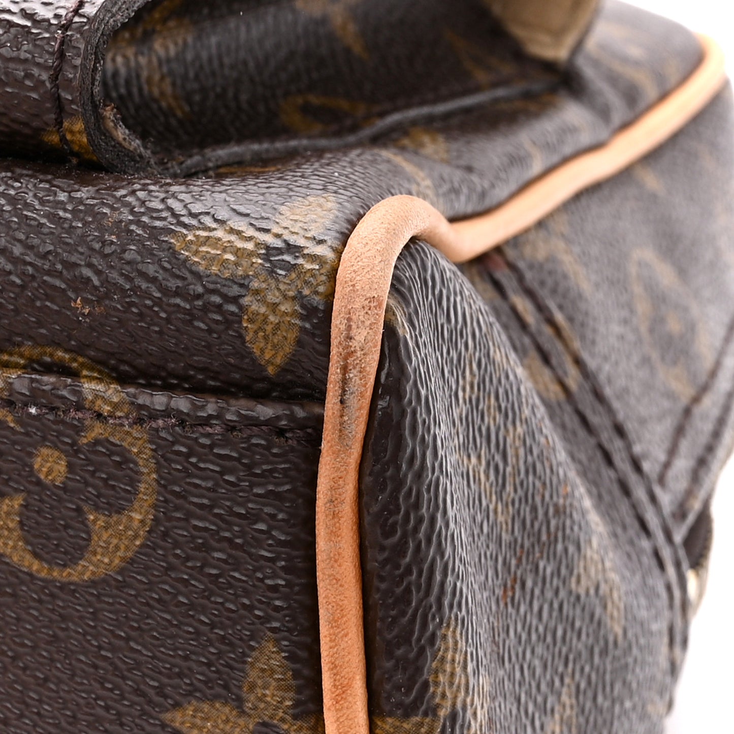 LOUIS VUITTON Monogram Manhattan PM