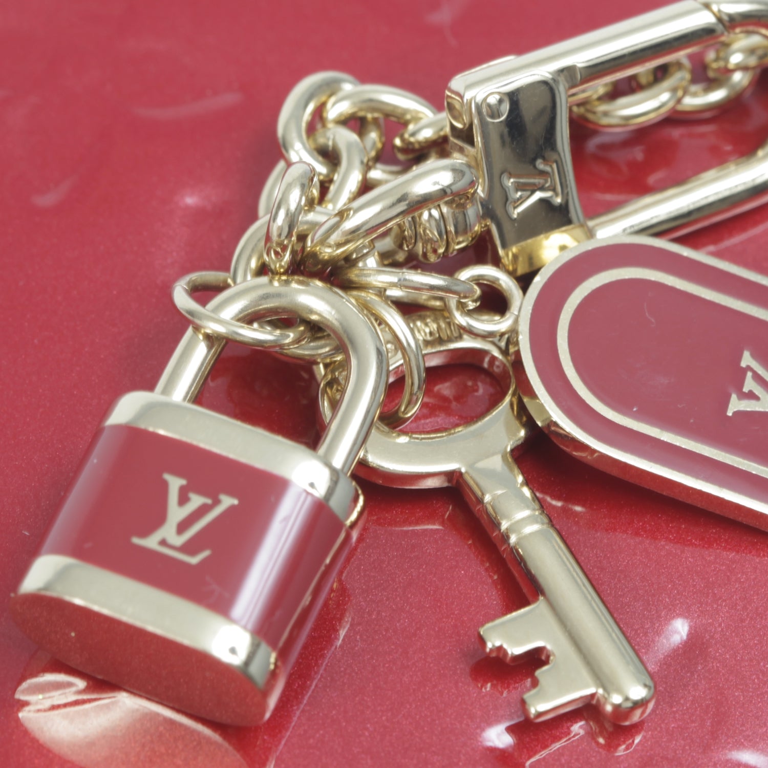 Louis Vuitton Vernis Coeur Heart Coin Purse Pomme D'Amour 4 of 8