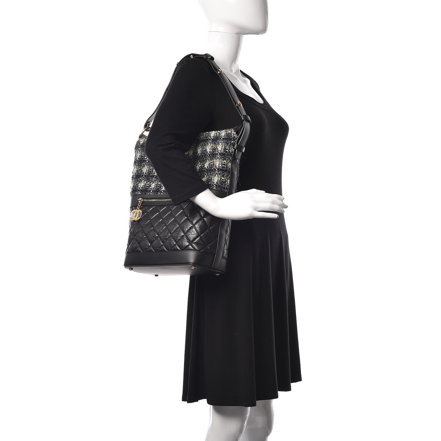 Tweed Aged Calfskin Quilted Casual Style Hobo Black