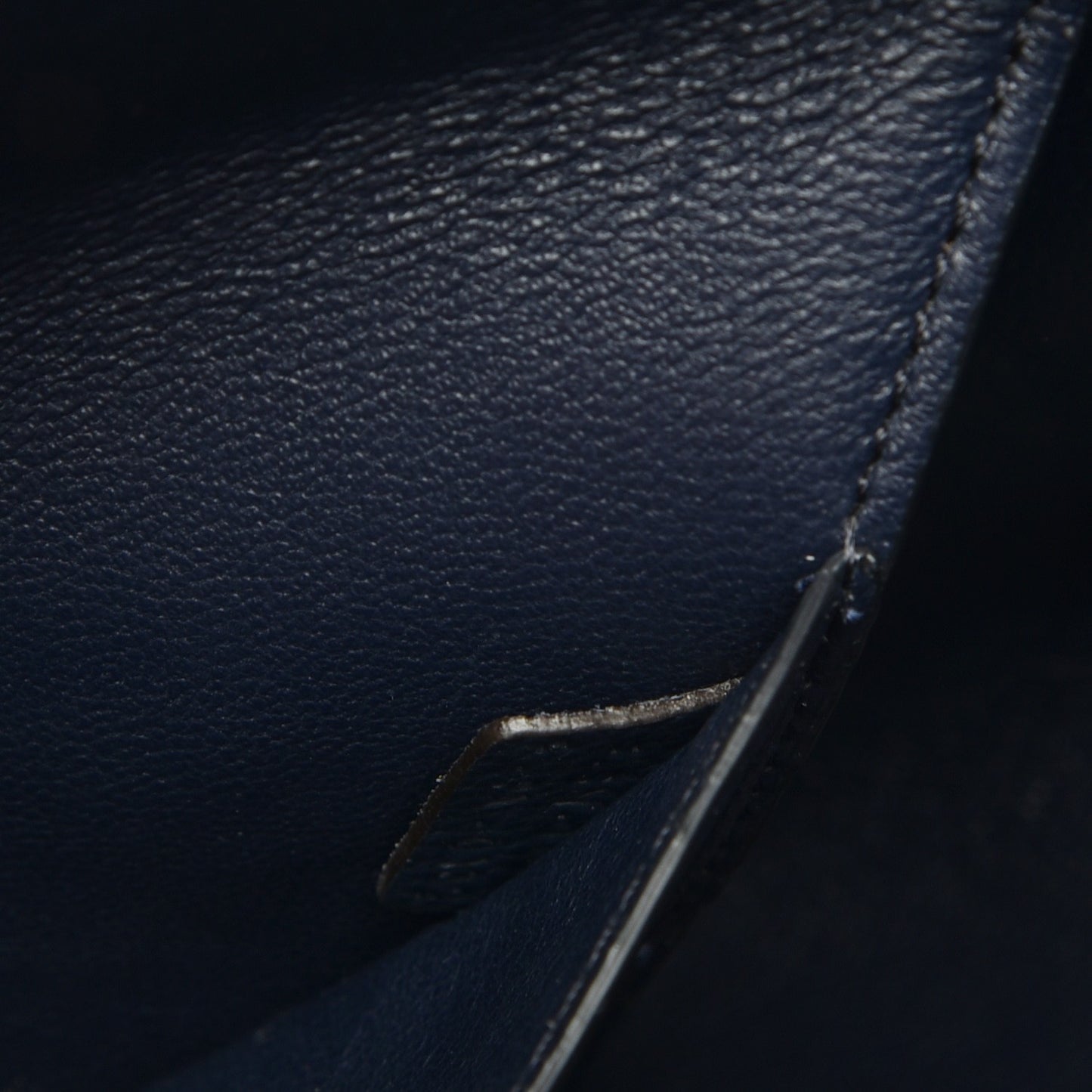 Drummed Calfskin Suede Medium Trapeze Navy