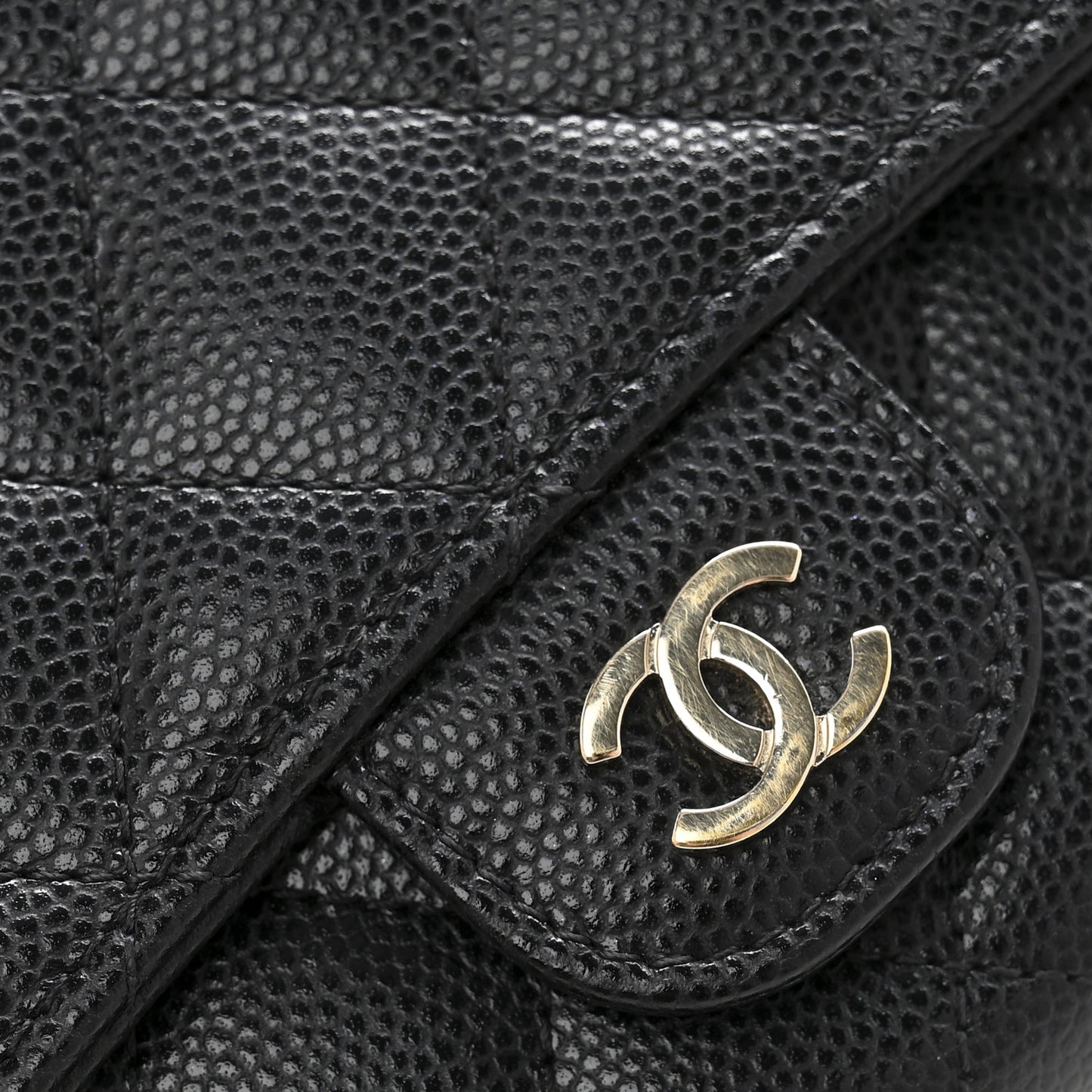Caviar Quilted Medium Flap Wallet Black