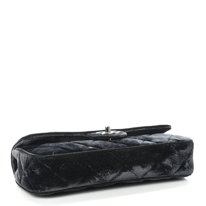 Chanel Velvet Quilted East West Flap Black 4 of 12