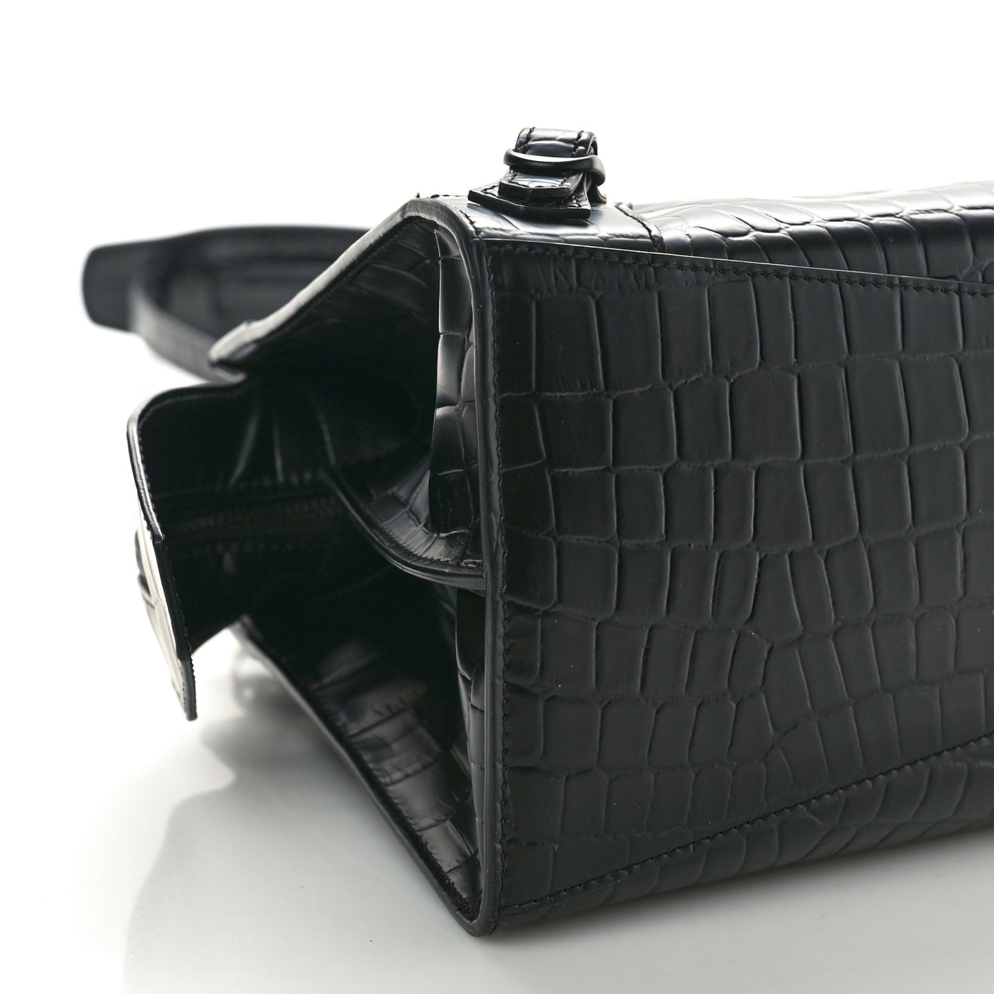 Semi Shiny Calfskin Crocodile Embossed Neo Classic Black Hardware S City Black