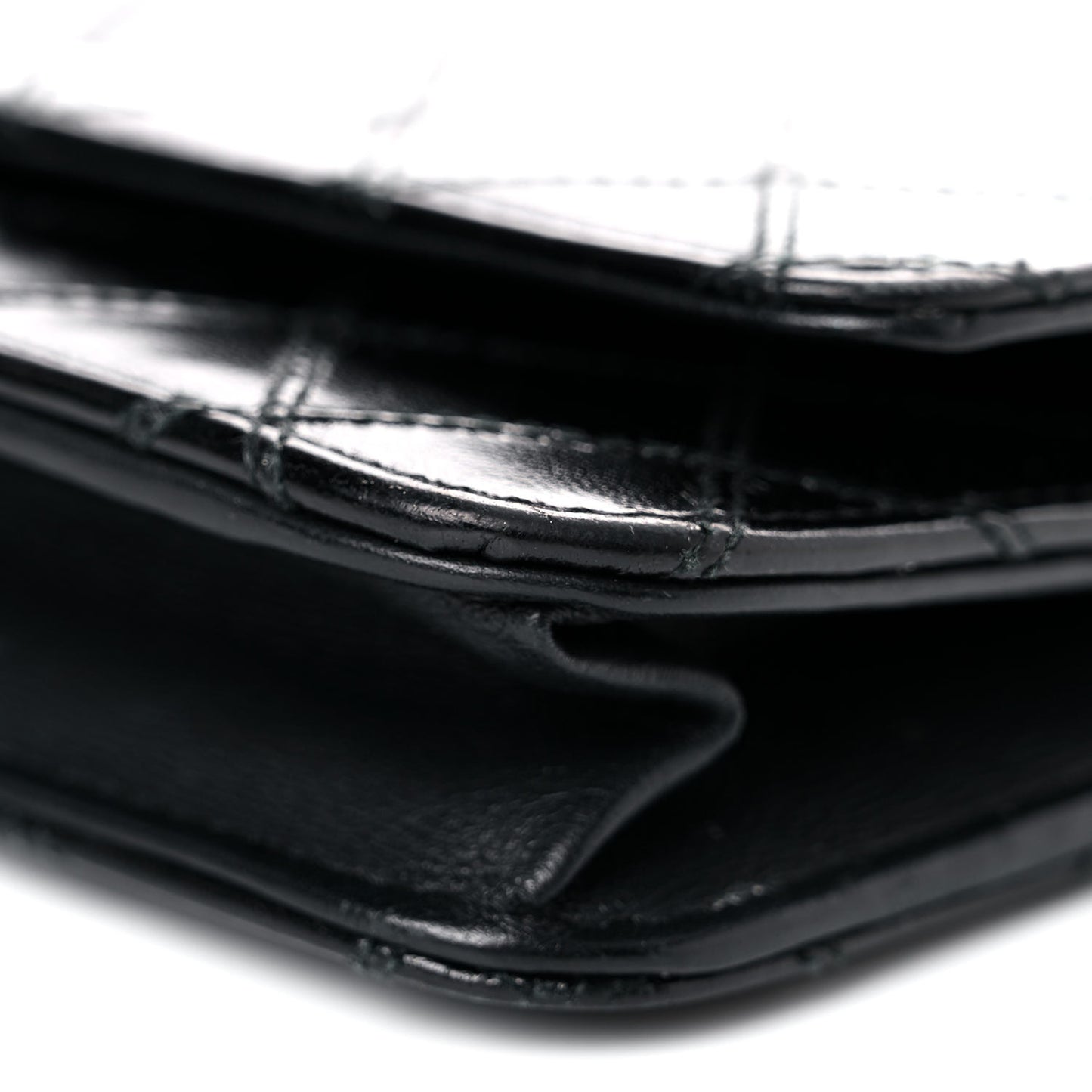 Lambskin Diamond Stitched Wallet On Chain WOC Black
