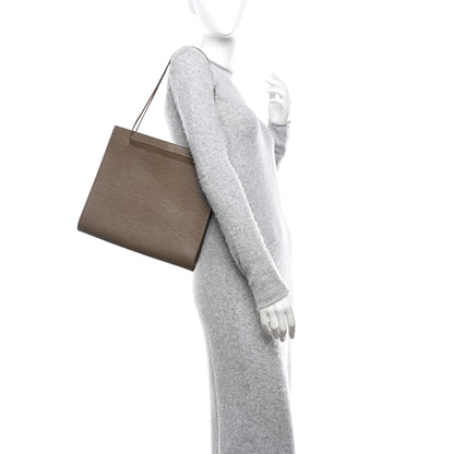 Louis Vuitton Epi Saint Tropez Pepper 2 of 11